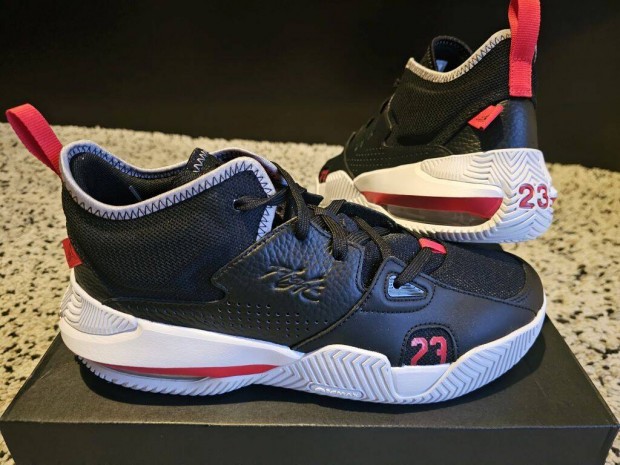 Nike Jordan Stay Loyal 2 fekete-piros 36.5 s 38-as kosaras cip. Telj