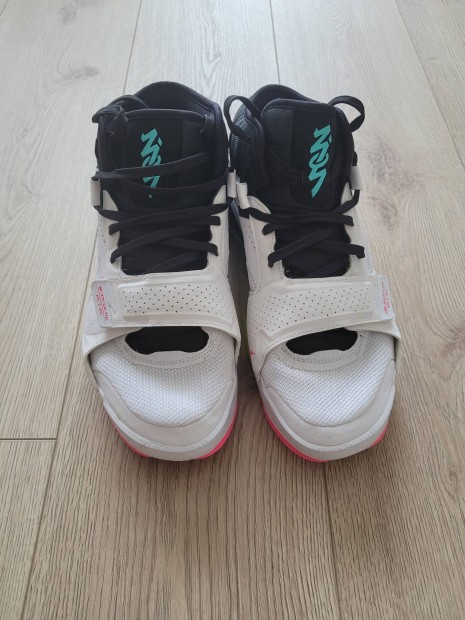 Nike Jordan Zion 2 kosrlabdacip 45