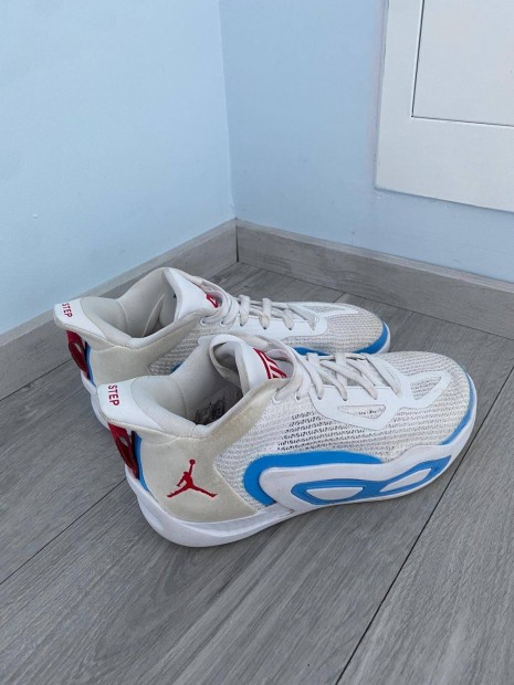 Nike Jordan gyerek kosrcip elad