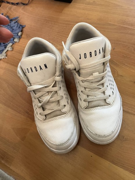 Nike Jordan gyerekcip 31,5