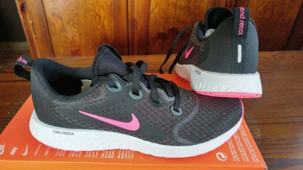 Nike Legend React 38.5-es fekete-pink fut cip. Teljesen j, eredeti