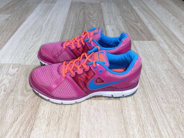 Nike Lunar Forever 2 sportcip 40.5 -es