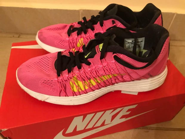 Nike Lunaracer ni cip