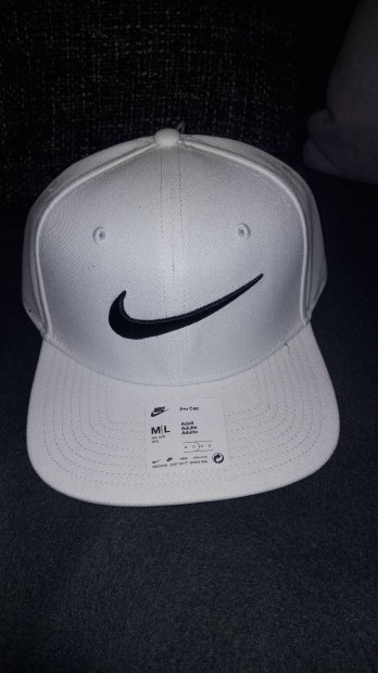 Nike M/L-es j sapka!