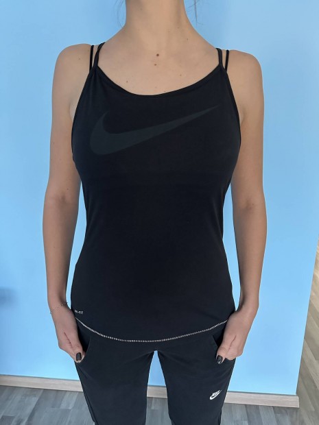 Nike M mret sporttrik, fitness fels elad Budn!