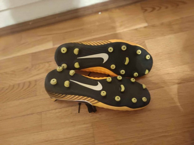 Nike Magista Ola II FG Junior