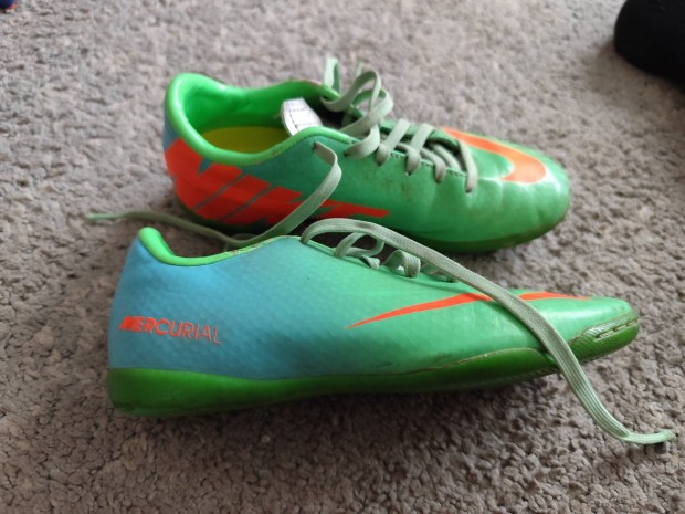 Nike Mercurial 31-es terem foci cip.