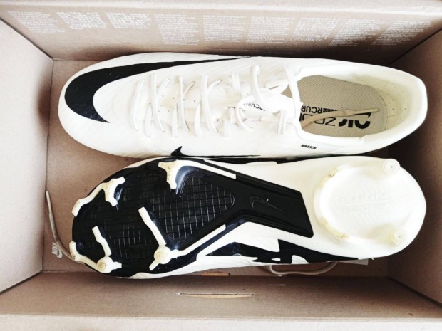Nike Mercurial Vapor 15 Academy MG focicipő