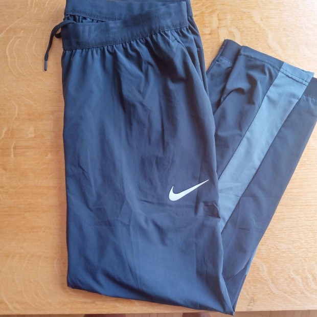 Nike P R O Vent Max ferfi nadrag melegito XL