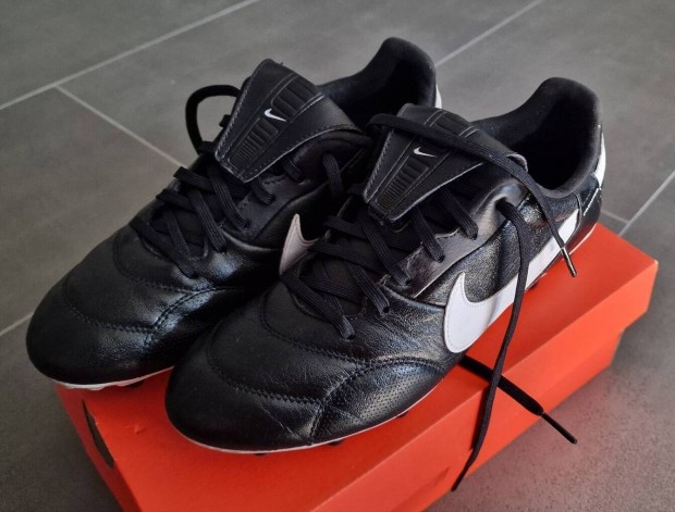 Nike Premier Legend br stoplis focicip 39-40