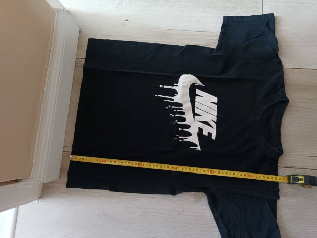 Nike.Puma pólók 164 meret de inkább 158 meret