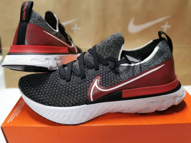 Nike React Infinity Run FK frfi 42-es fut, sport cip. Teljesen j,