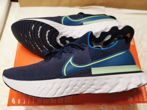 Nike React Infinity Run FK férfi 47.5-es futó, sport cipő. Teljesen új