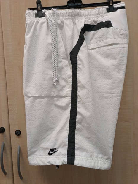 Nike Sportswear XL -es frfi rvidnadrg!
