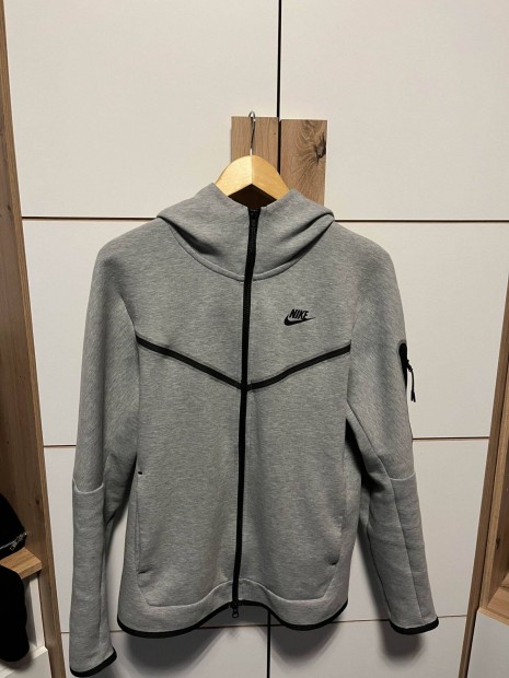 Nike Tech Fleece Fels Szrke (Mret: Frfi S)