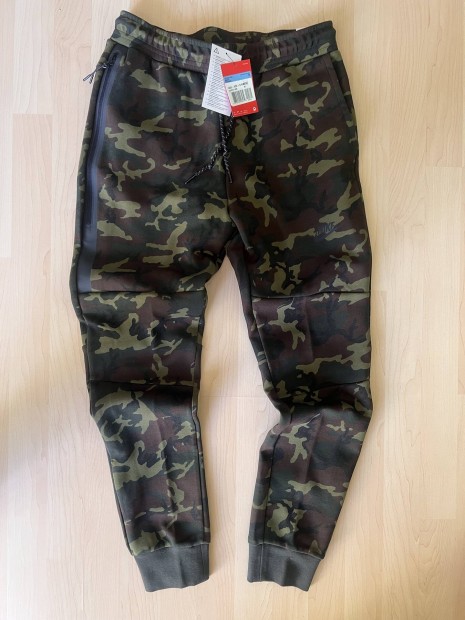 Nike Tech Fleece 'Camo' als M 