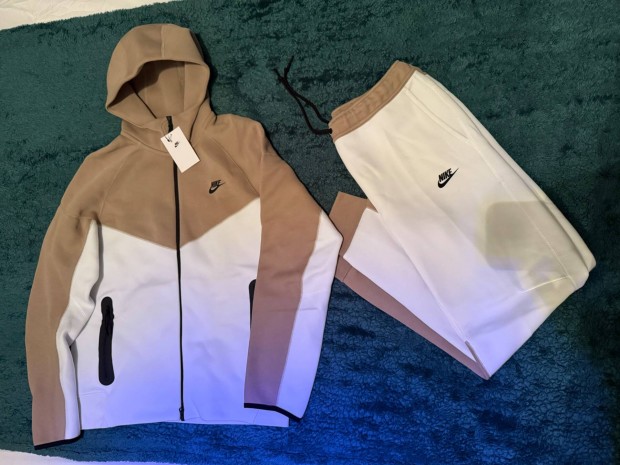 Nike Tech Fleece melegt szett