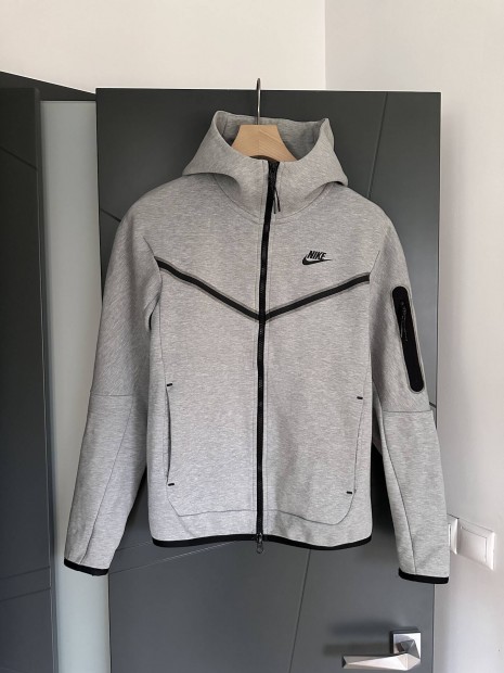 Nike Tech Fleece pulver