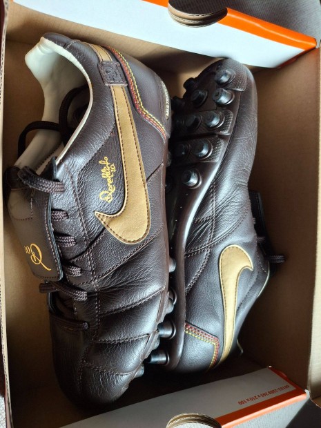 Nike Tiempo 38-as stoplis cipő, Ronaldinho foci cipő