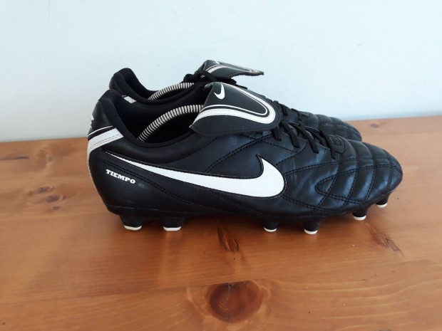 Nike Tiempo 42,5 stoplis cip 42-es 42 focicip