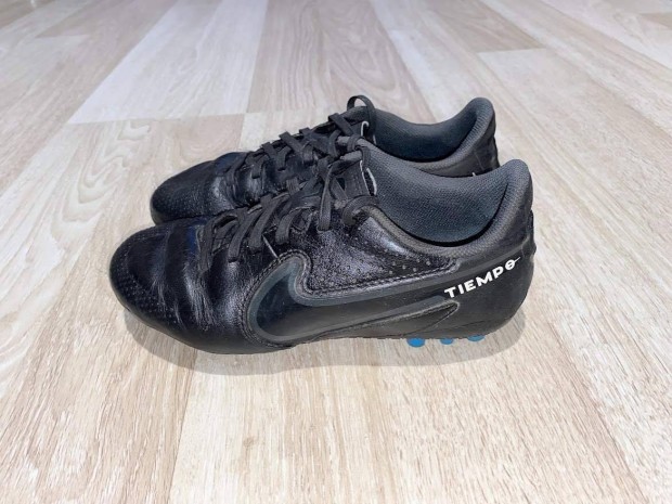 Nike Tiempo Legend stoplis cip 34-es