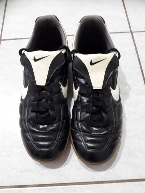 Nike Tiempo Natural IC frfi sportcip 42-es mret