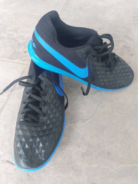 Nike Tiempo teremcip 43-as