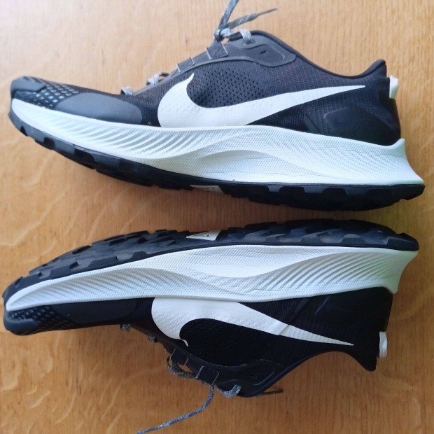 Nike Trail Pegasus 3 react ferfi cipo futocipo 49.5