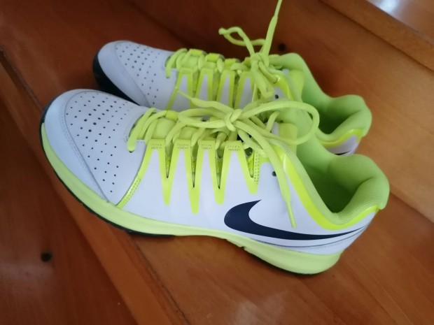 Nike Vapor Court cip 42.5 cm BTH 27 cm 