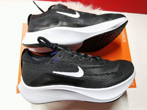 Nike Zoom Fly 4 fekete 38.5-es profi fut cip. Teljesen j, eredeti c