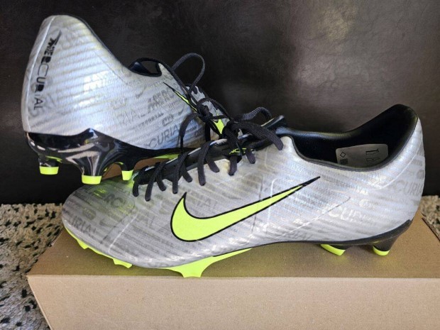 Nike Zoom Vapor 15 Academy FG férfi 39-es stoplis foci cipő. Új