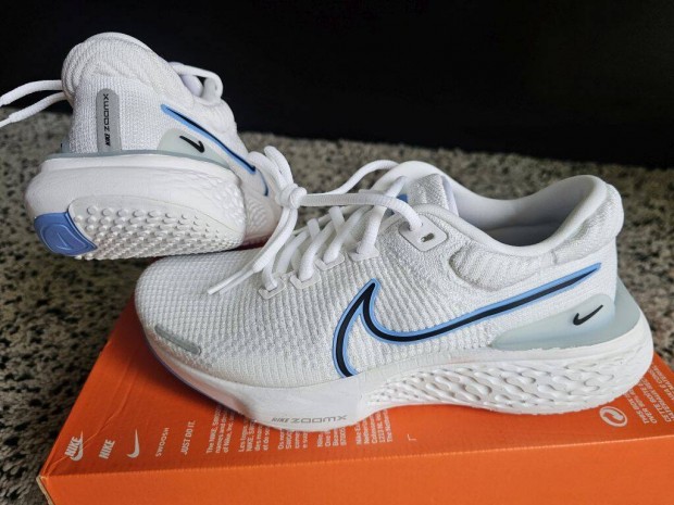 Nike Zoomx Invincible Run FK 39-es fut cip. Teljesen j, eredeti