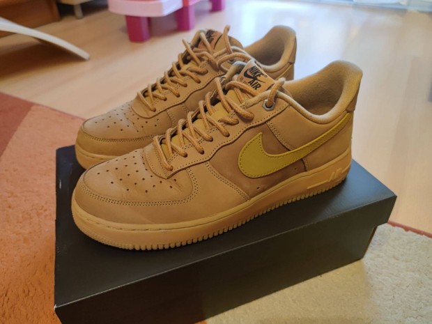 Nike air force 1 flax 44-es