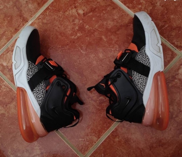 Nike air force 270 safari cip. 