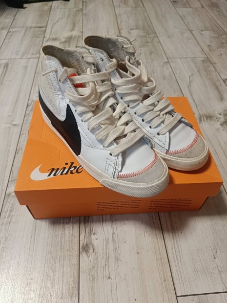 Nike blazer mid jumbo 