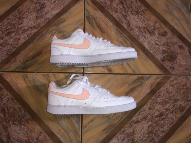Nike bőrcipő 42-es