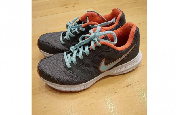 Nike cip 37,5 mret