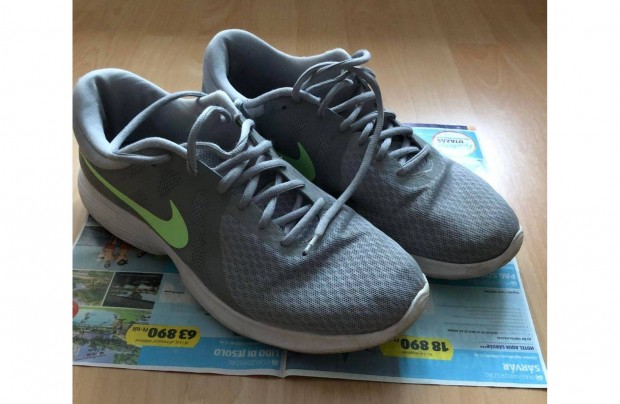 Nike cip sport frfi 45 mret szp llapotban Hervis