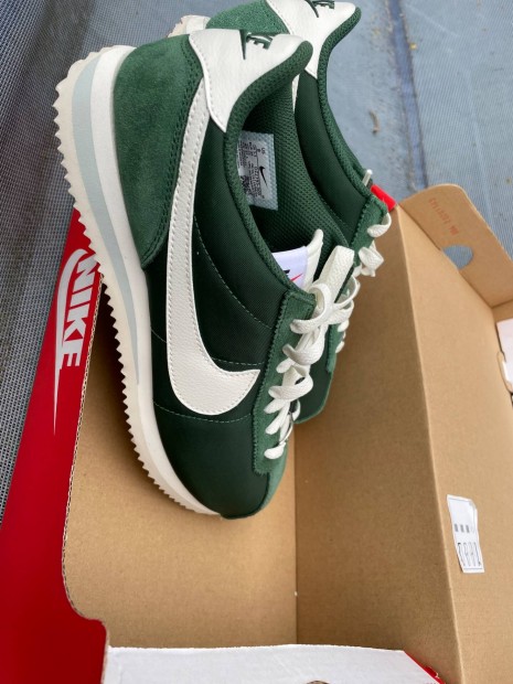 Nike cortez j elad