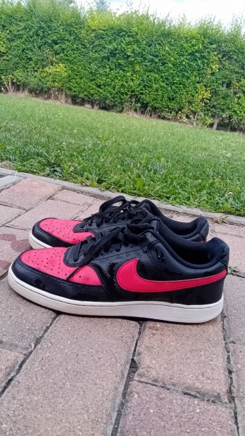 Nike court vision low
