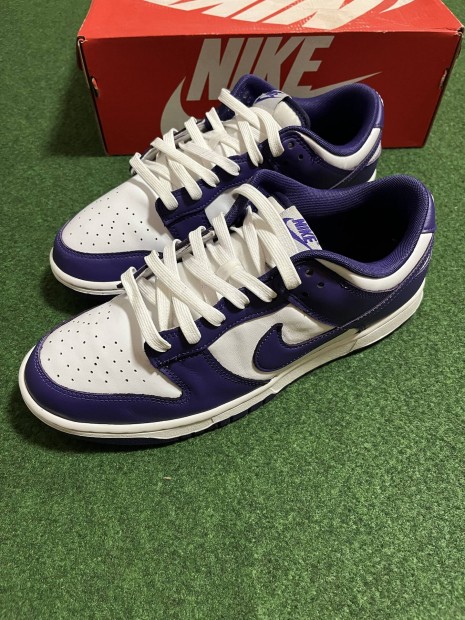 Nike dunk low court purple