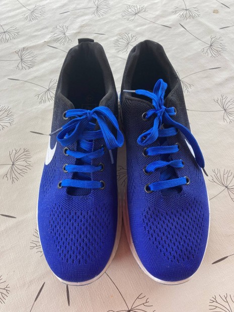 Nike feliratos tornacip 44