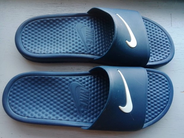 Nike férfi papucs bth 28