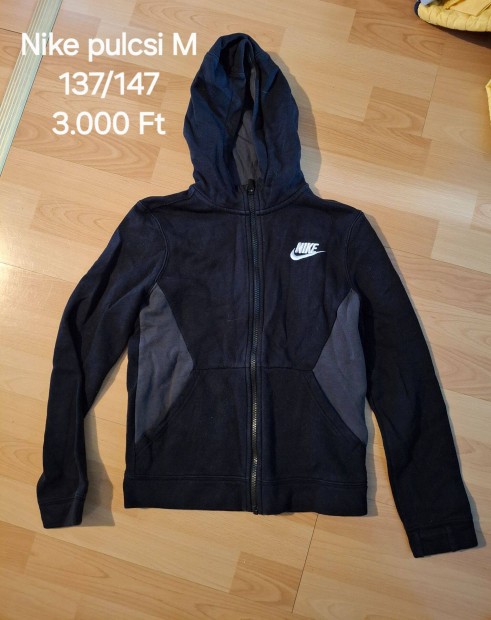 Nike fi M 137/147 cipzrzos, kapucnis pulcsi