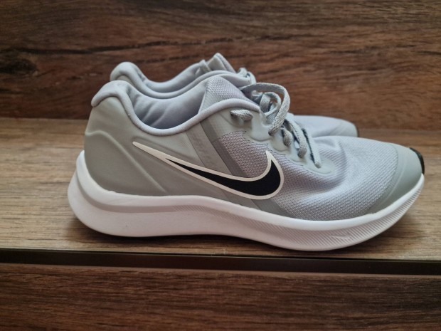 Nike fiú cipő 38-as