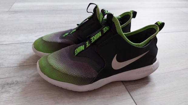 Nike flex runner gyerek cip 33,5 belebjs hasznlt szp llapot