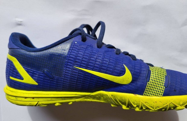 Nike foci cip 35,5 mfves focicip