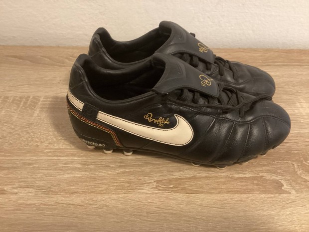 Nike foci csuka! R10 Ronaldinho!