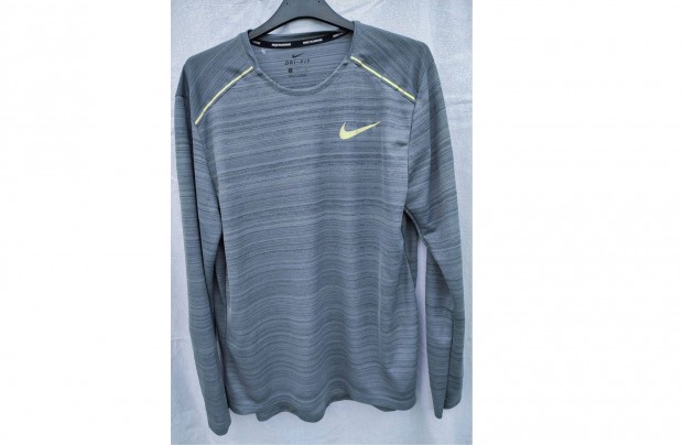 Nike hossz ujj fut ezstszrke fels (M)