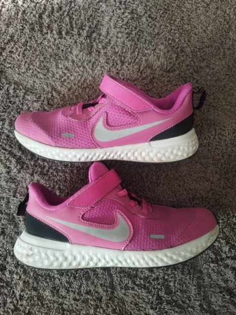 Nike kislny cip (34)